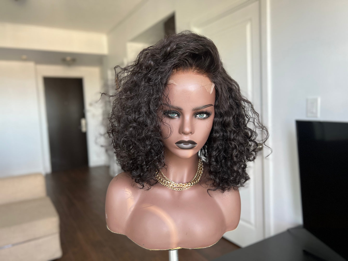Ugo Wig - Human Hair Wig Curly 16 inches 5x5 Deep Wave Glueless Lace Closure Wig Mississauga Ontario