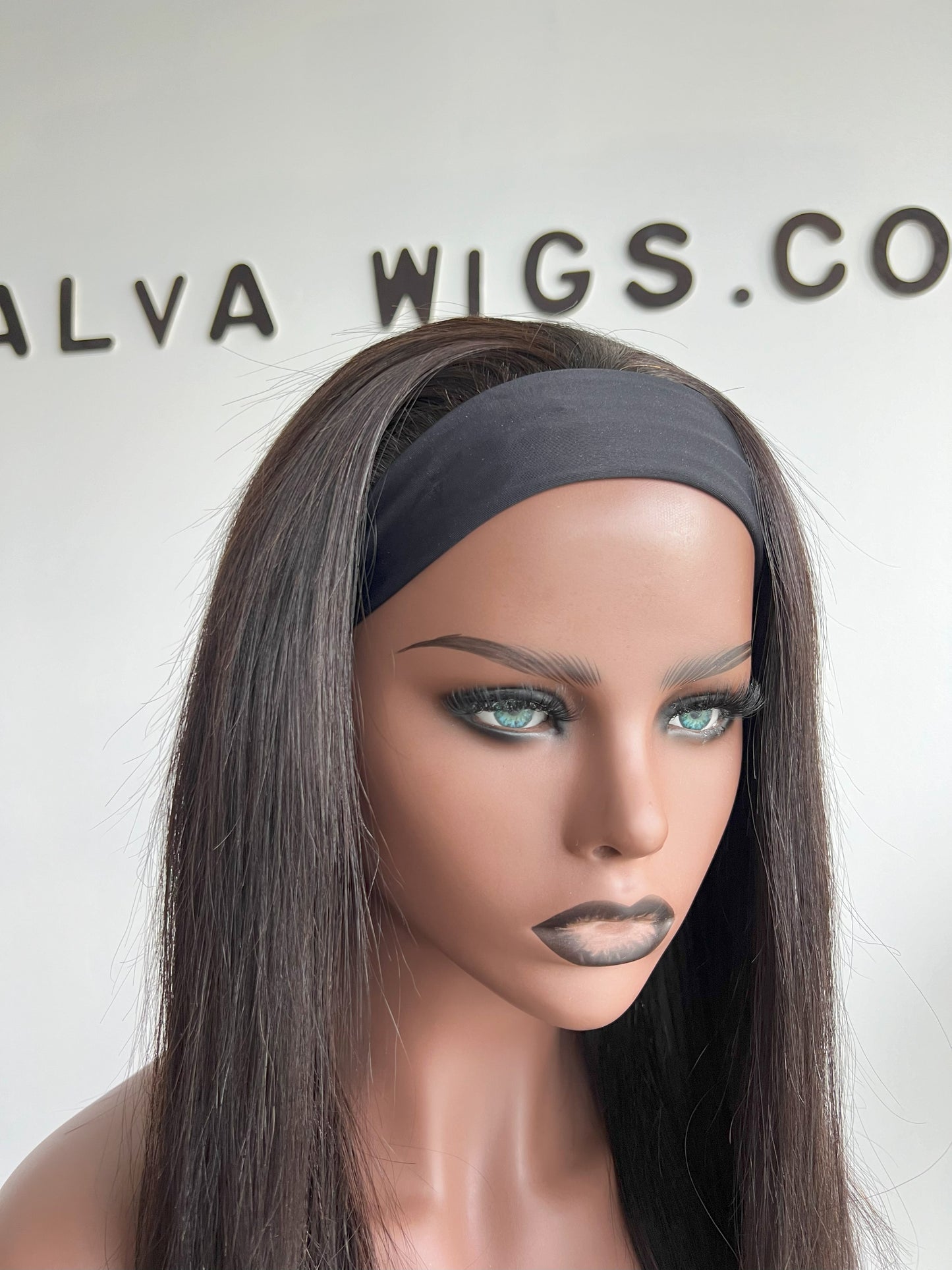 Straight Headband, 3/4 or Band fall wig with medium density. Light weight and beginner friendly with a built-in Spandex Headband, 2 combs, in-built adjustable elastic band and a breathable wig cap. 18" Long, Natural Dark Brown, Spandex Headband, 180% Density, Premium Virgin Human Hair. Mississauga, Ontario.