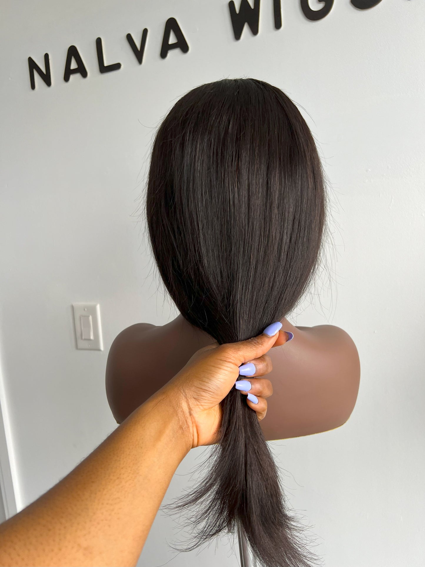 Straight Headband, 3/4 or Band fall wig with medium density. Light weight and beginner friendly with a built-in Spandex Headband, 2 combs, in-built adjustable elastic band and a breathable wig cap. 18" Long, Natural Dark Brown, Spandex Headband, 180% Density, Premium Virgin Human Hair. Mississauga, Ontario.