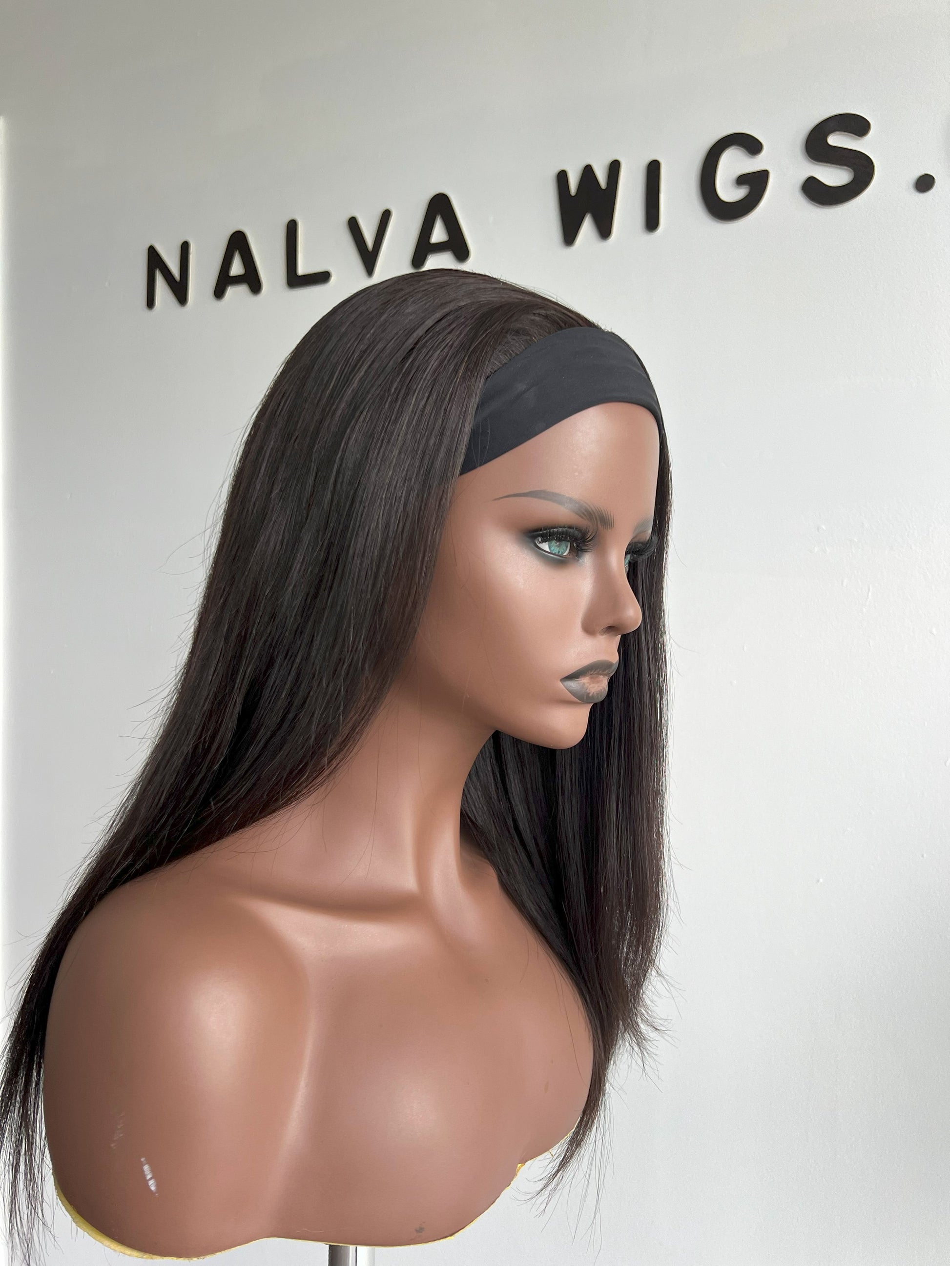 Straight Headband, 3/4 or Band fall wig with medium density. Light weight and beginner friendly with a built-in Spandex Headband, 2 combs, in-built adjustable elastic band and a breathable wig cap. 18" Long, Natural Dark Brown, Spandex Headband, 180% Density, Premium Virgin Human Hair.  Mississauga, Ontario.