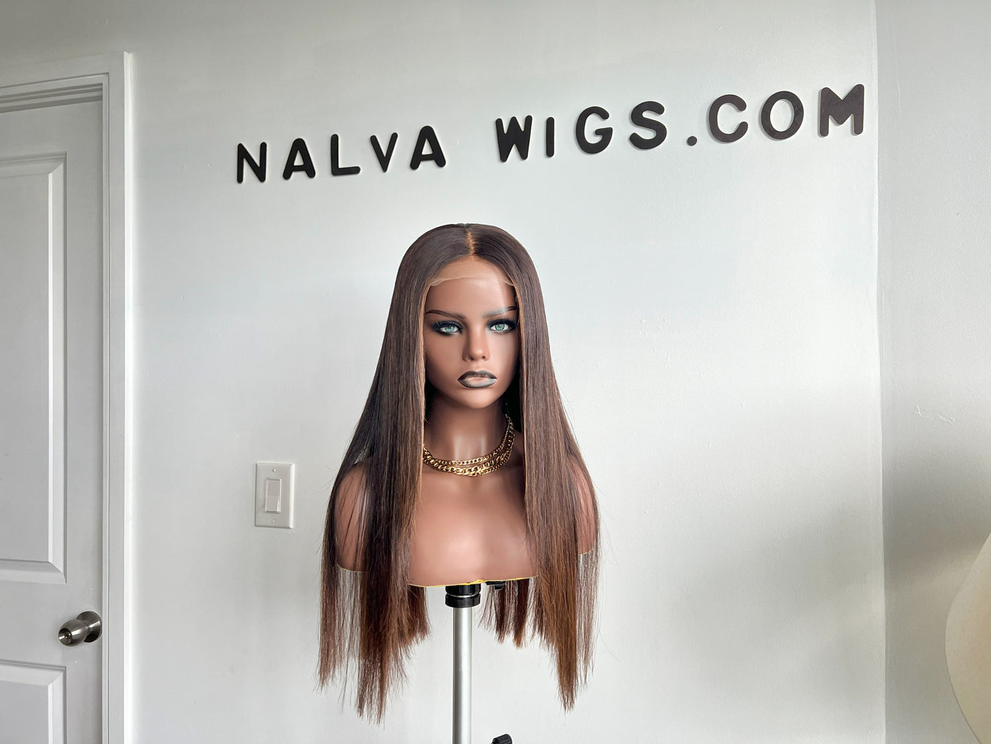 Human Hair wig, straight, medium density, light weight, Lace front wig with dark blonde highlights, in-built scalp, slightly bleached knots, in-built adjustable elastic band, breathable wig cap, silicone, Mississauga Ontario Canada.