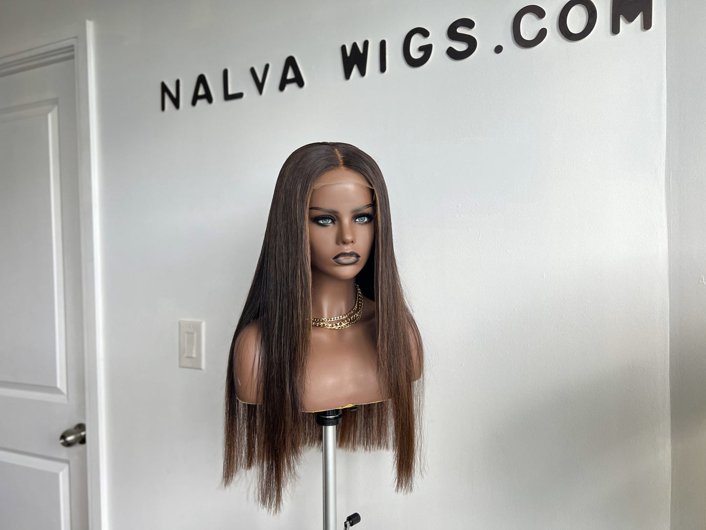 Human Hair wig, straight, medium density, light weight, Lace front wig with dark blonde highlights, in-built scalp, slightly bleached knots, in-built adjustable elastic band, breathable wig cap, silicone, Mississauga Ontario Canada.